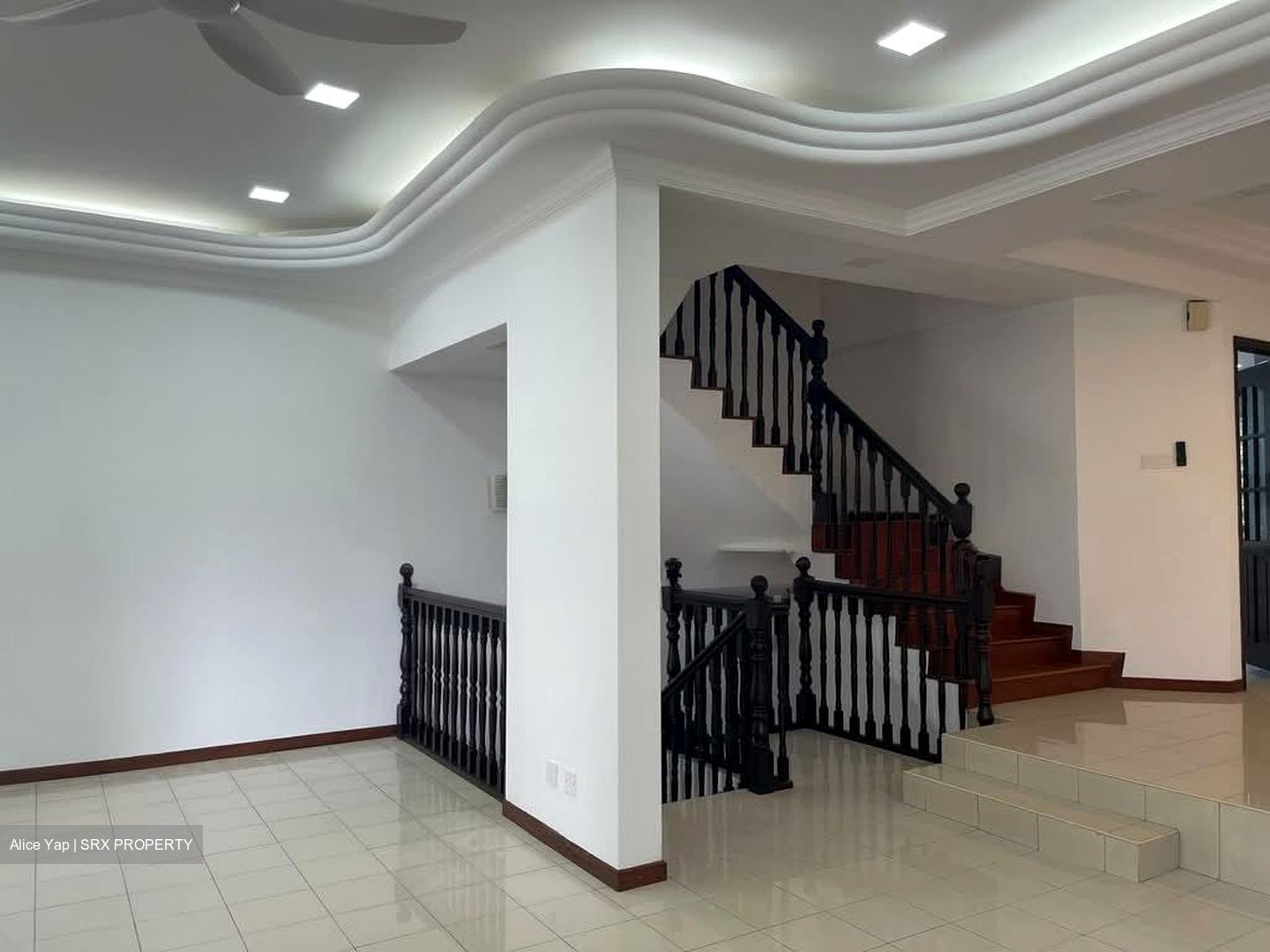 Yuk Tong Avenue (D21), Terrace #554229761